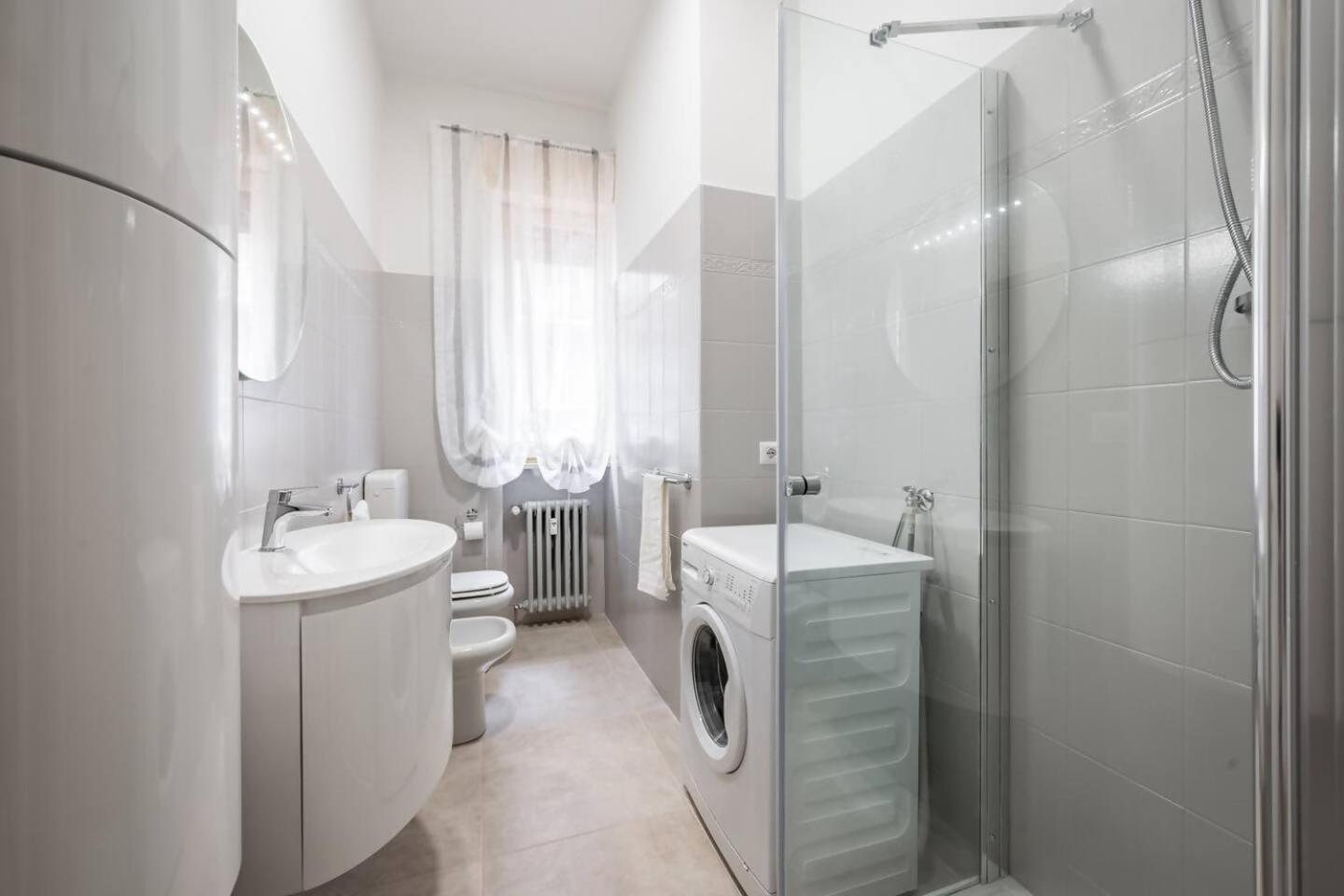 Casa Amelia Elegant Suite Parcheggio Gratuito Parma Ngoại thất bức ảnh